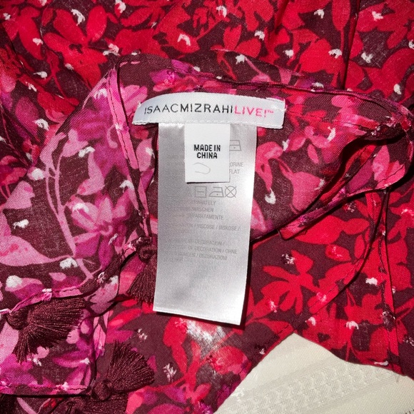 “NEW” ISAAC MIZRAHI LIVE! PRINTED SCARF WITH TASSEL HEM (72” L X 27” W) - Picture 4 of 6